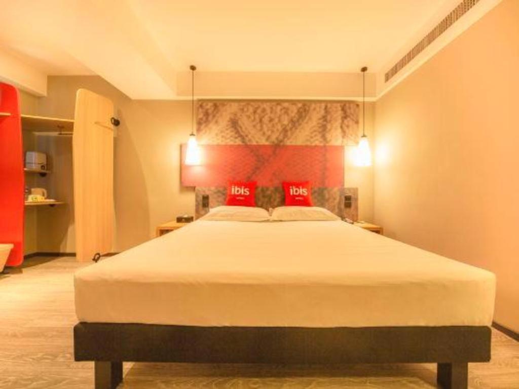 Hotel Ibis Shenyang North Station Esterno foto