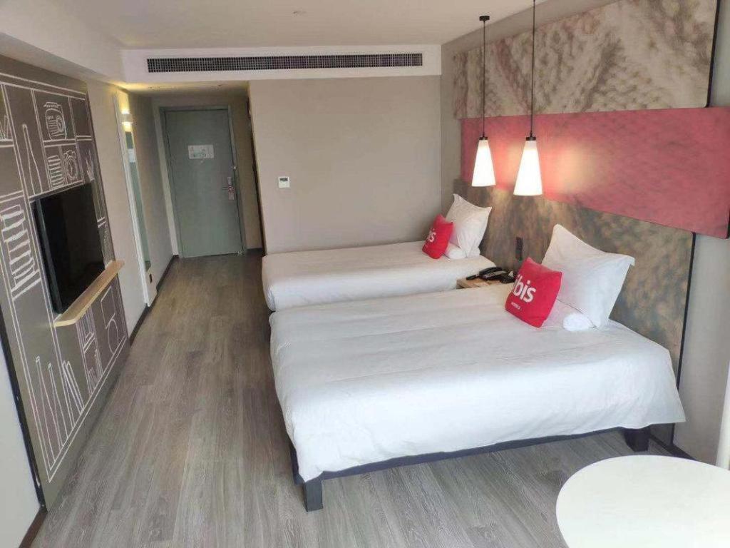 Hotel Ibis Shenyang North Station Esterno foto