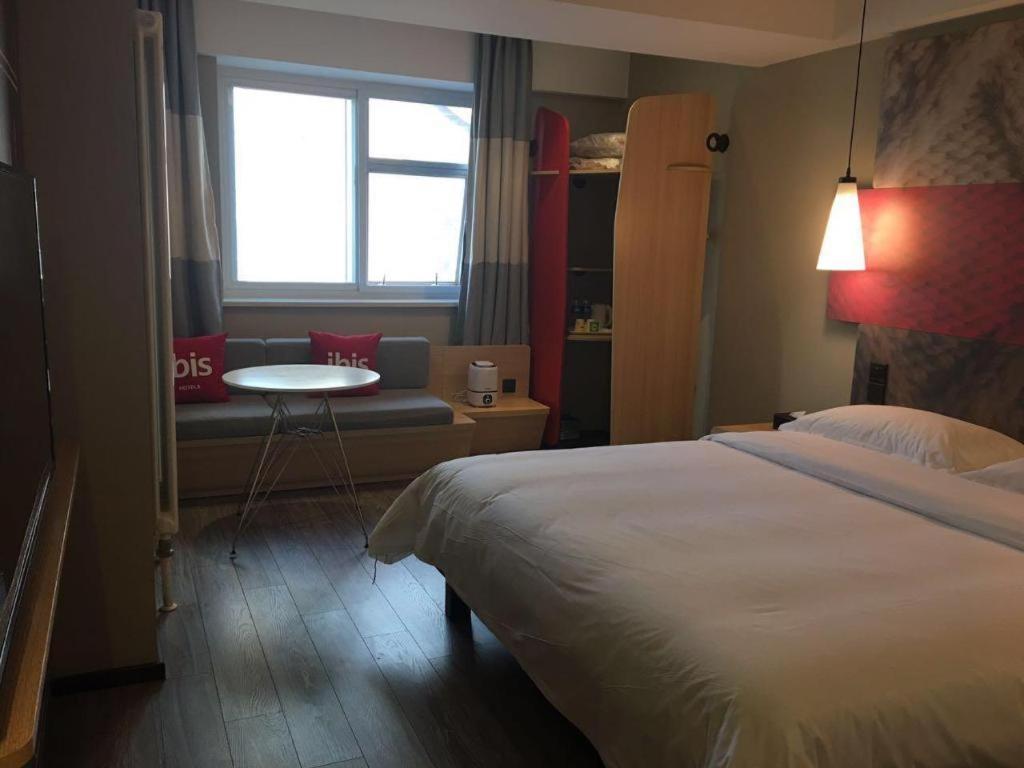 Hotel Ibis Shenyang North Station Esterno foto