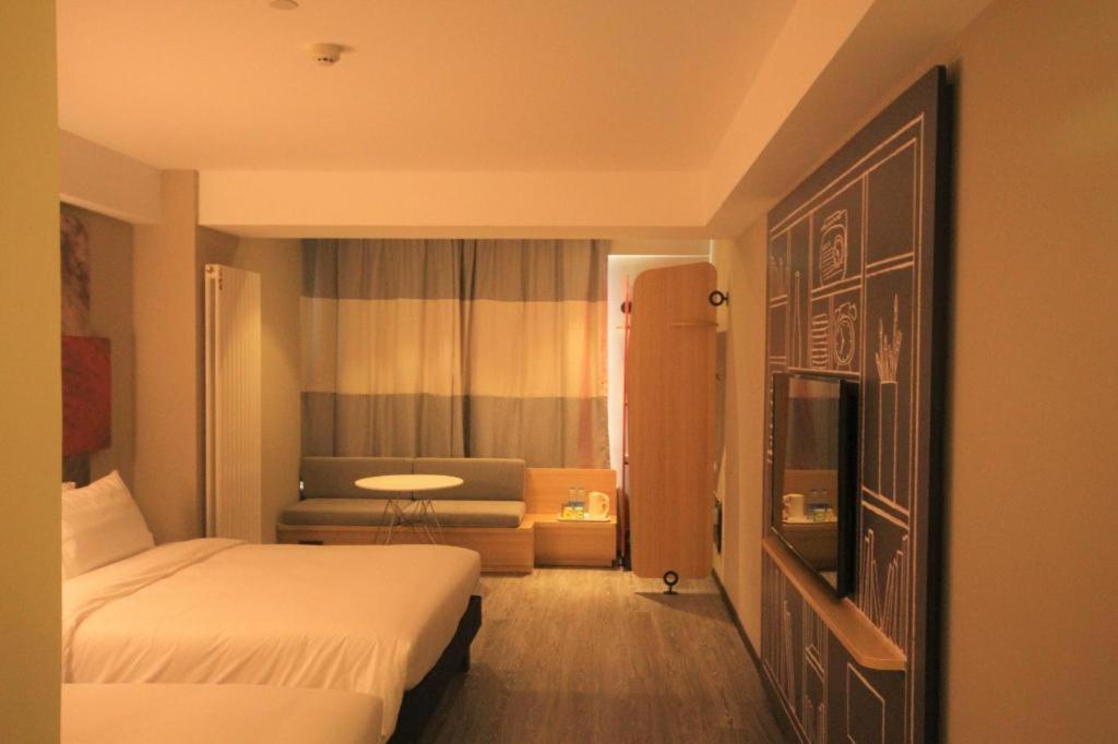 Hotel Ibis Shenyang North Station Esterno foto