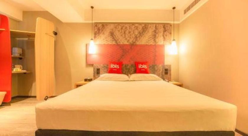 Hotel Ibis Shenyang North Station Esterno foto