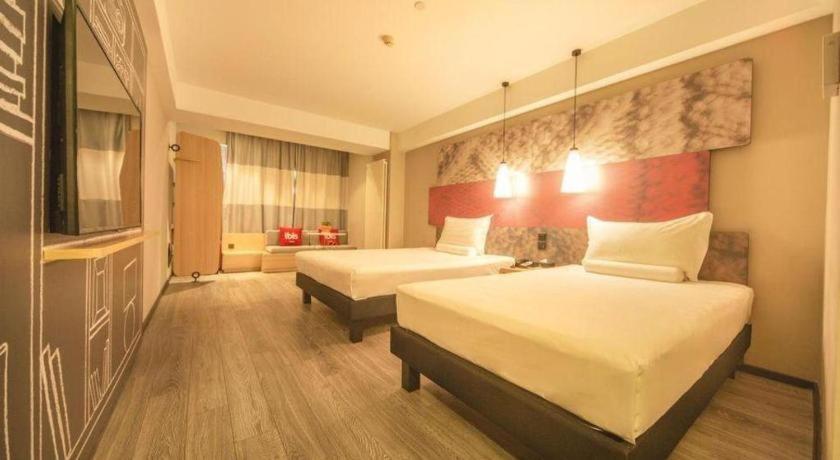 Hotel Ibis Shenyang North Station Esterno foto