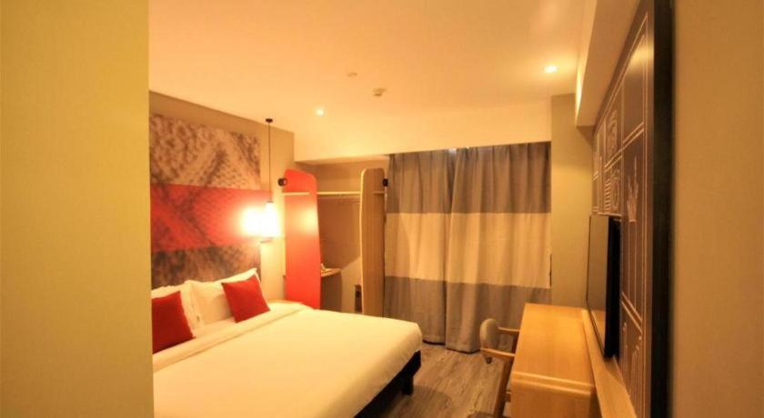 Hotel Ibis Shenyang North Station Esterno foto