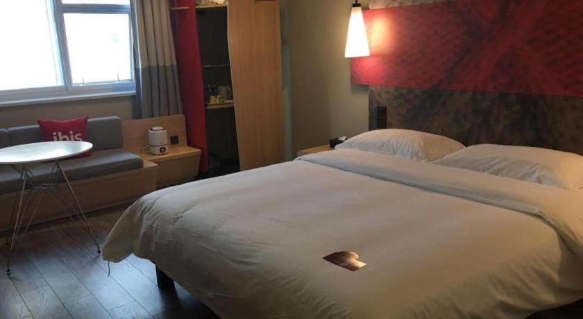 Hotel Ibis Shenyang North Station Esterno foto