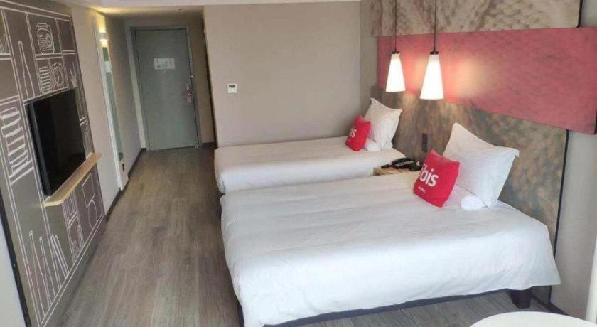 Hotel Ibis Shenyang North Station Esterno foto