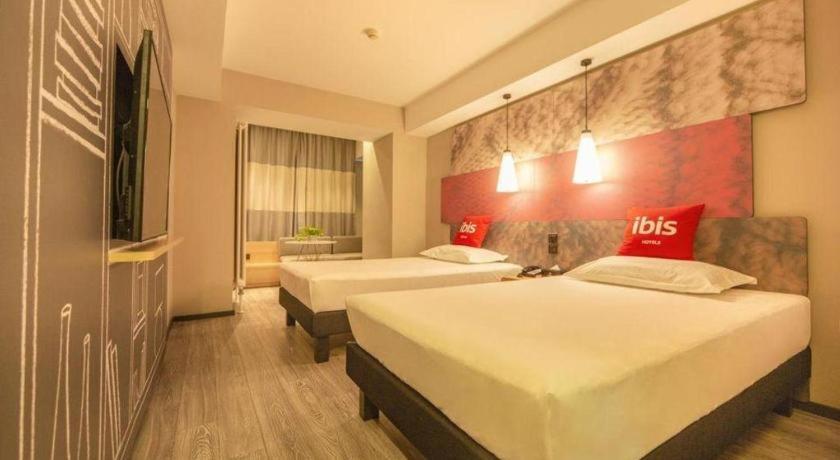 Hotel Ibis Shenyang North Station Esterno foto