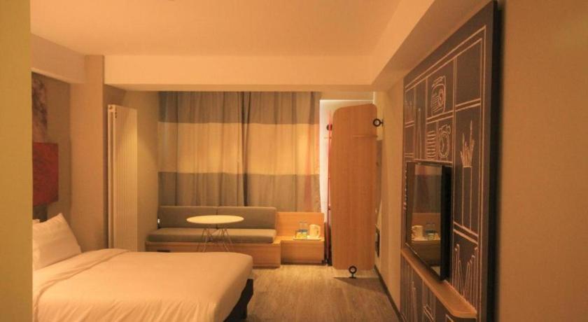 Hotel Ibis Shenyang North Station Esterno foto