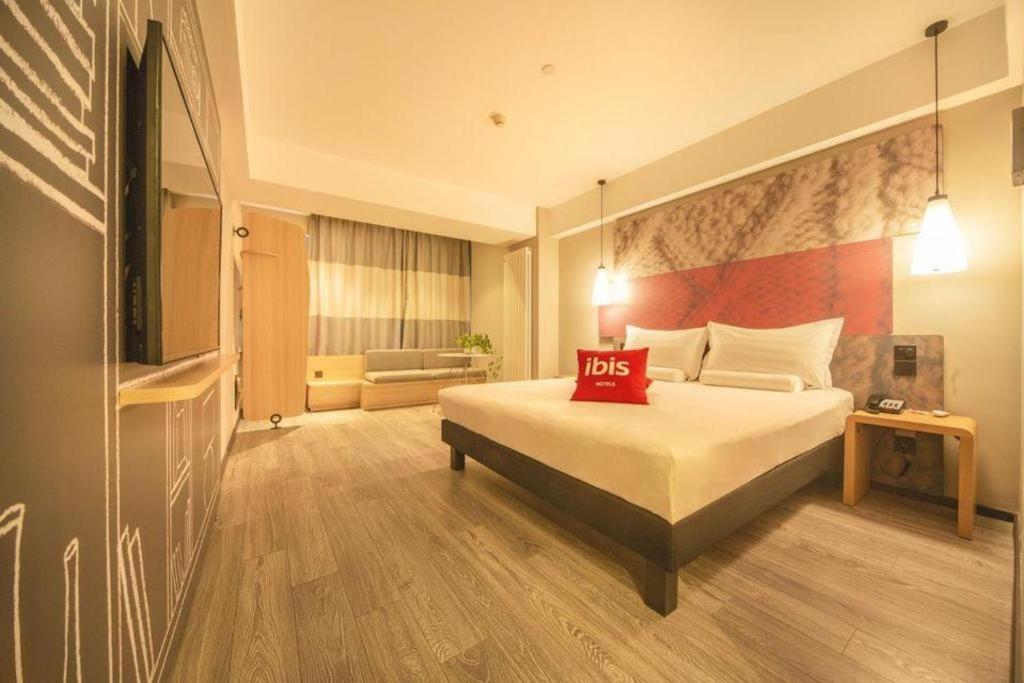 Hotel Ibis Shenyang North Station Esterno foto